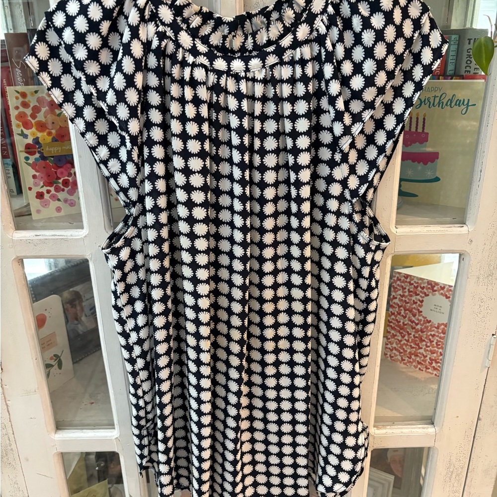 Ann Taylor Navy Blue and White Floral Blouse